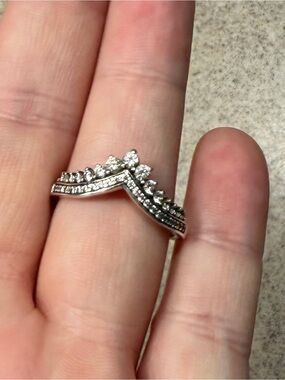 Pandora Silver Chevron Ring with Clear Stones